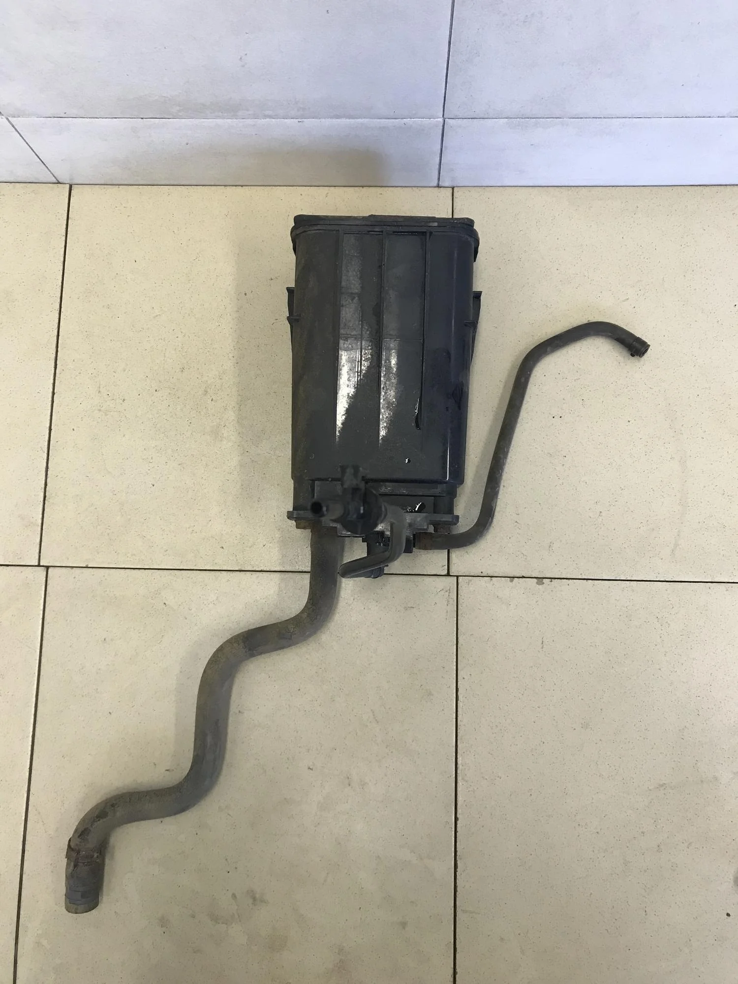 Абсорбер (фильтр угольный)  Solaris 2010-2017