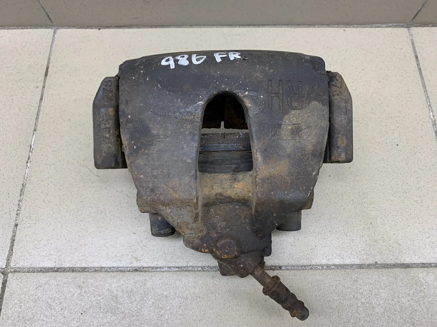 Суппорт передний правый Focus II 2005-2008