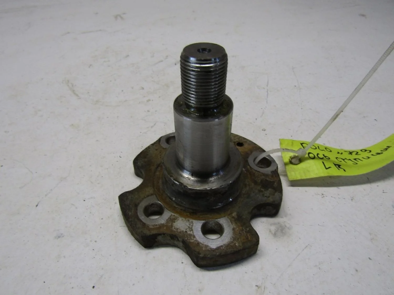 Цапфа (п.з.к.)  Fabia 2007-2015