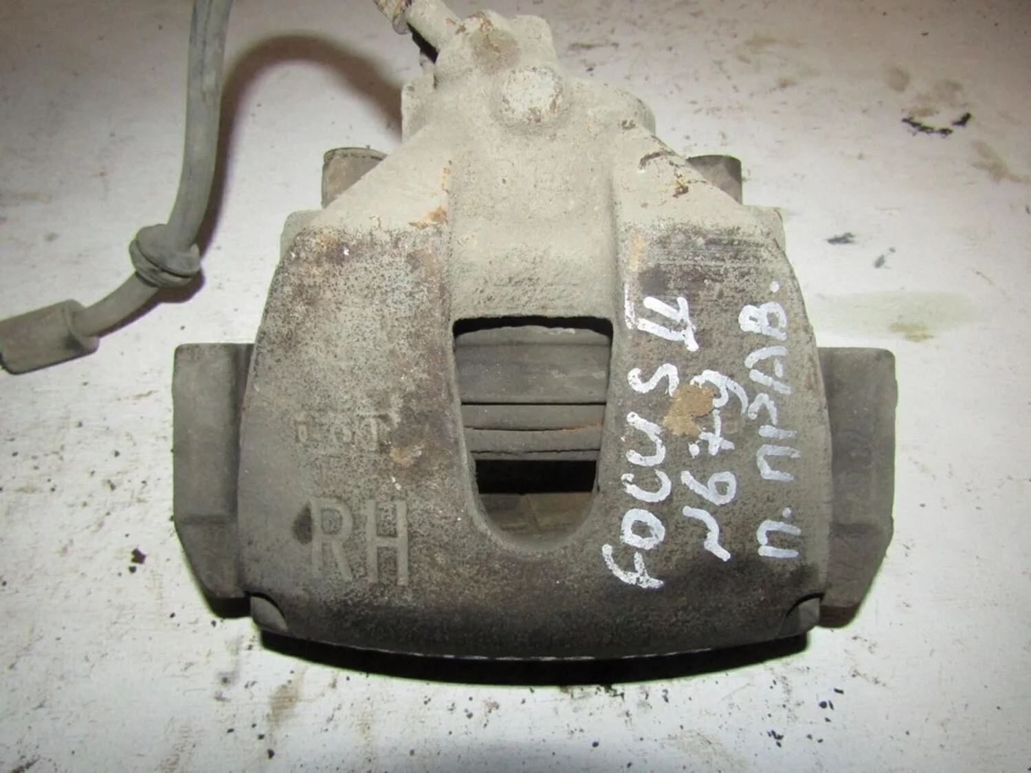 Суппорт передний правый Focus II 2005-2008