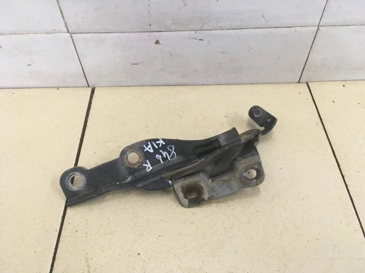 Петля капота правая Sportage 2004-2010