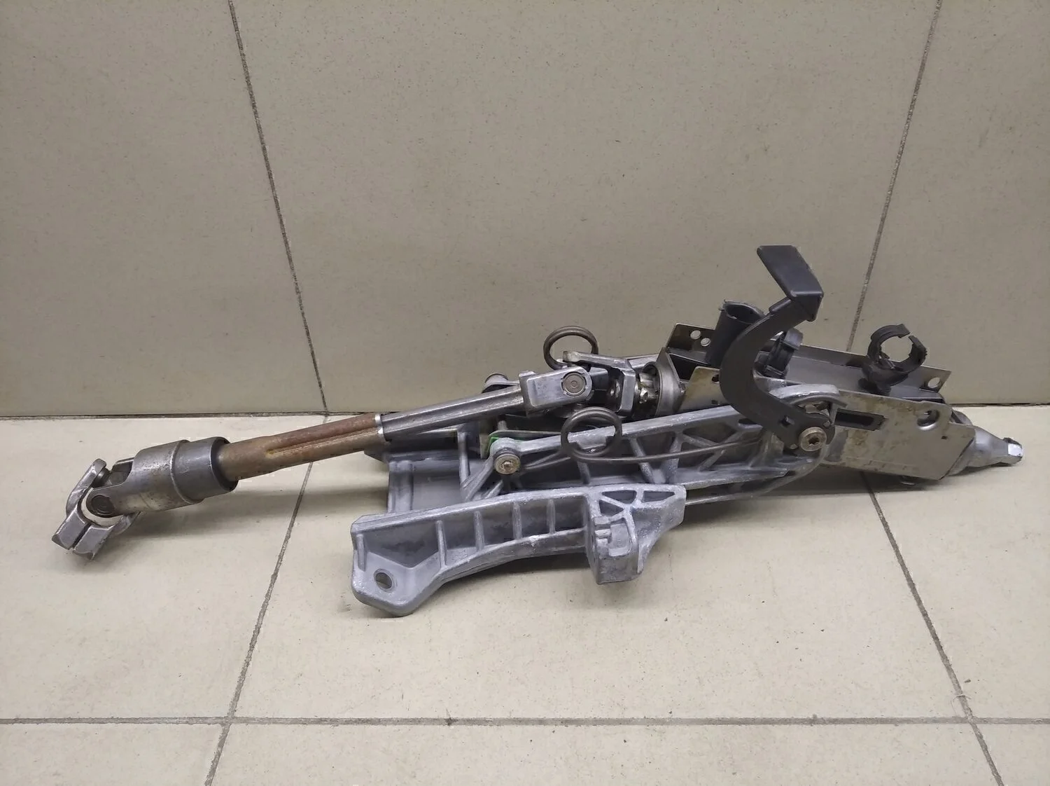 Колонка рулевая Focus II 2005-2008