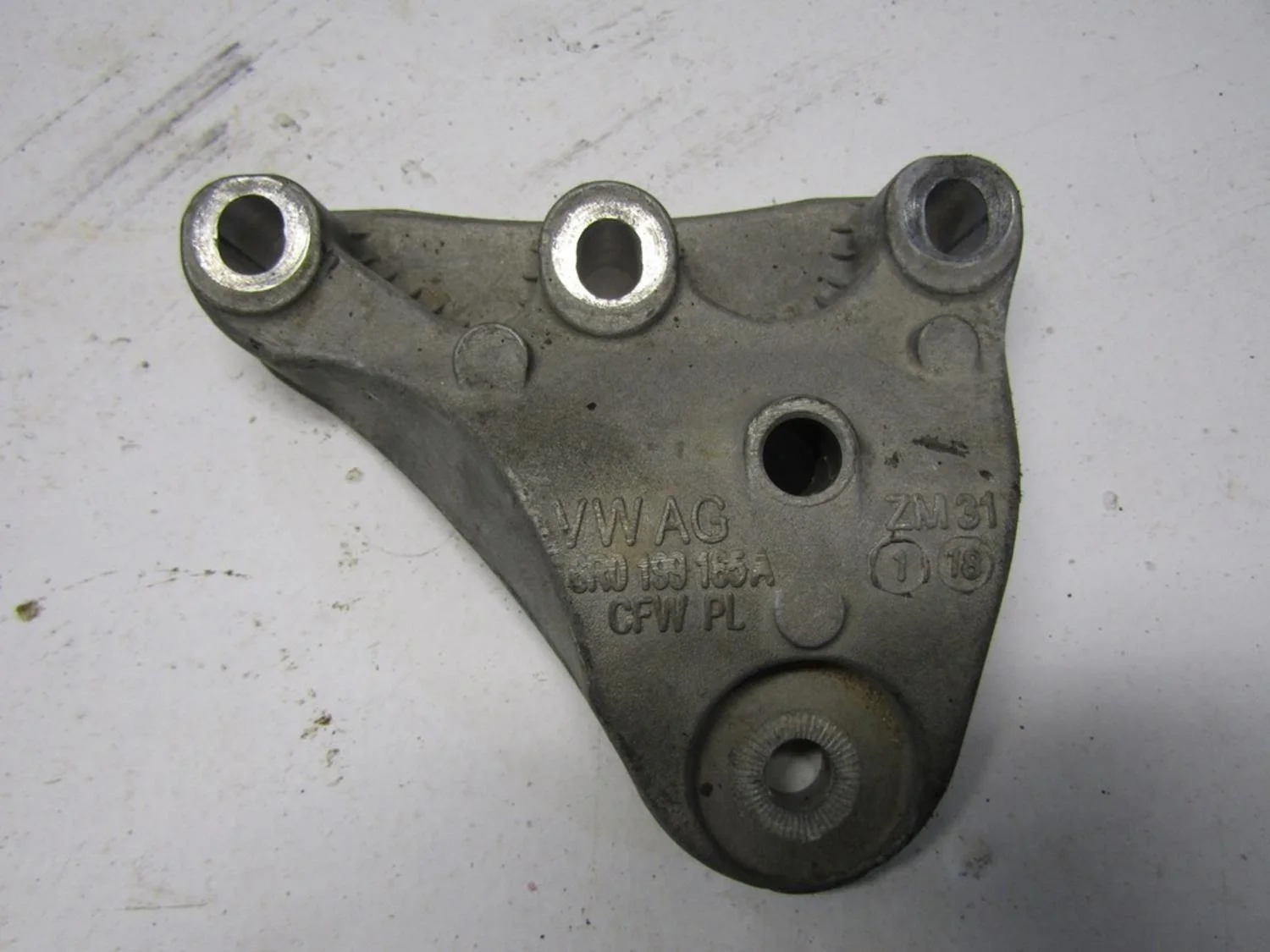 Кронштейн опоры двигателя Polo (Sed RUS) 2011>