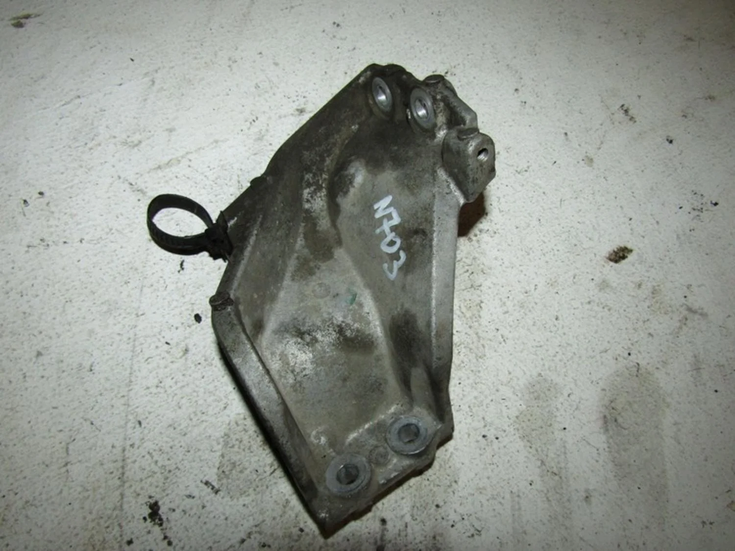 Кронштейн двигателя Almera N15 1995-2000