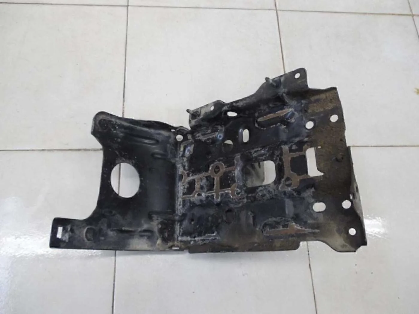 Крепление АКБ (корпус/подставка) Lacetti 2003-2013