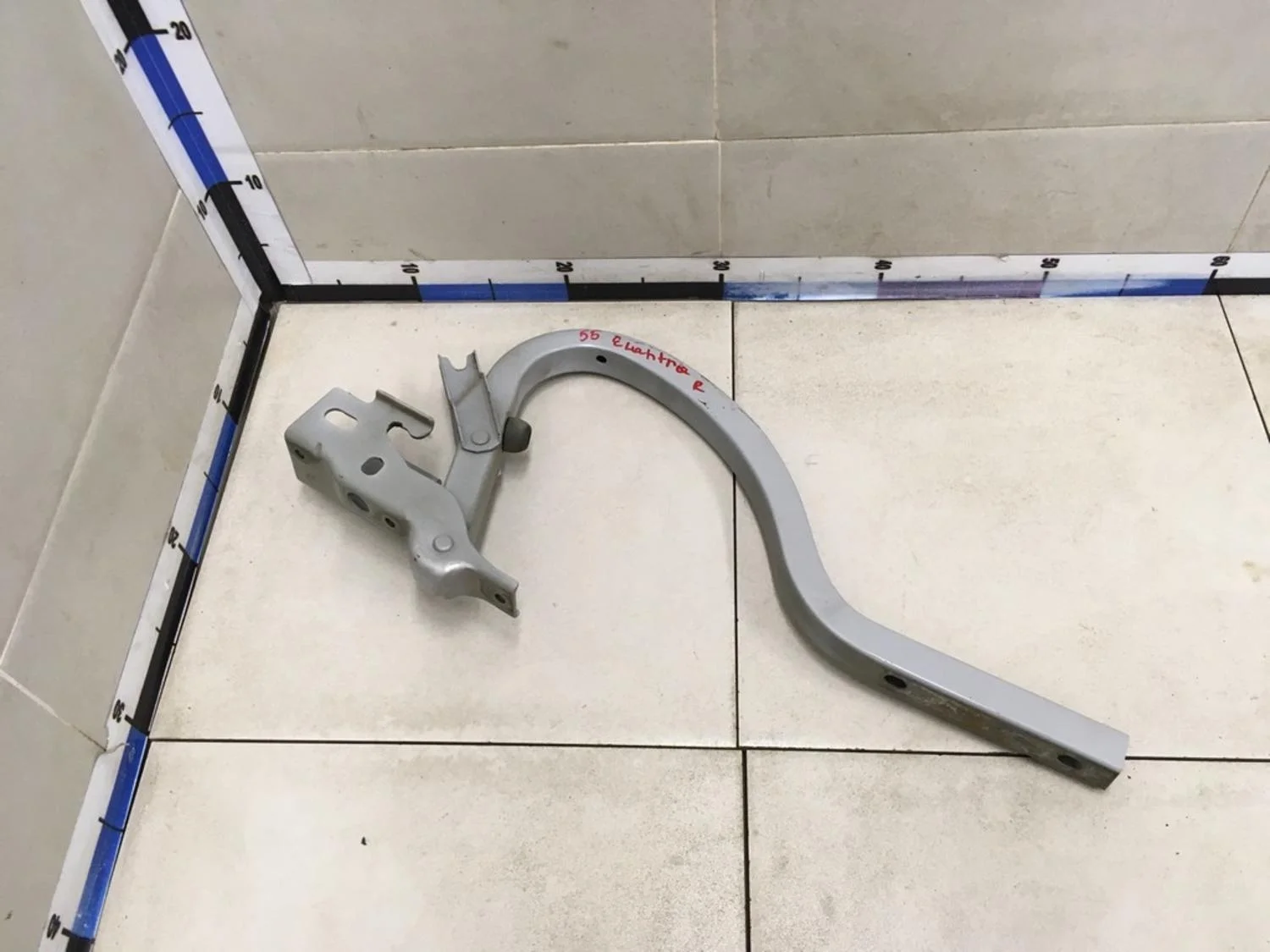 Петля крышки багажника Elantra 2000-2005