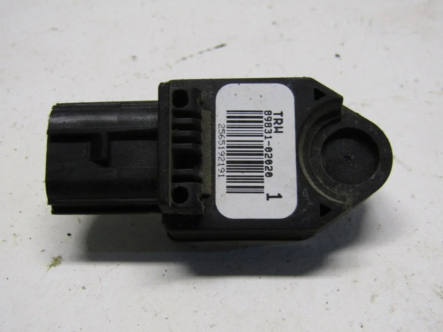 Датчик AIR BAG Avensis II 2003-2008