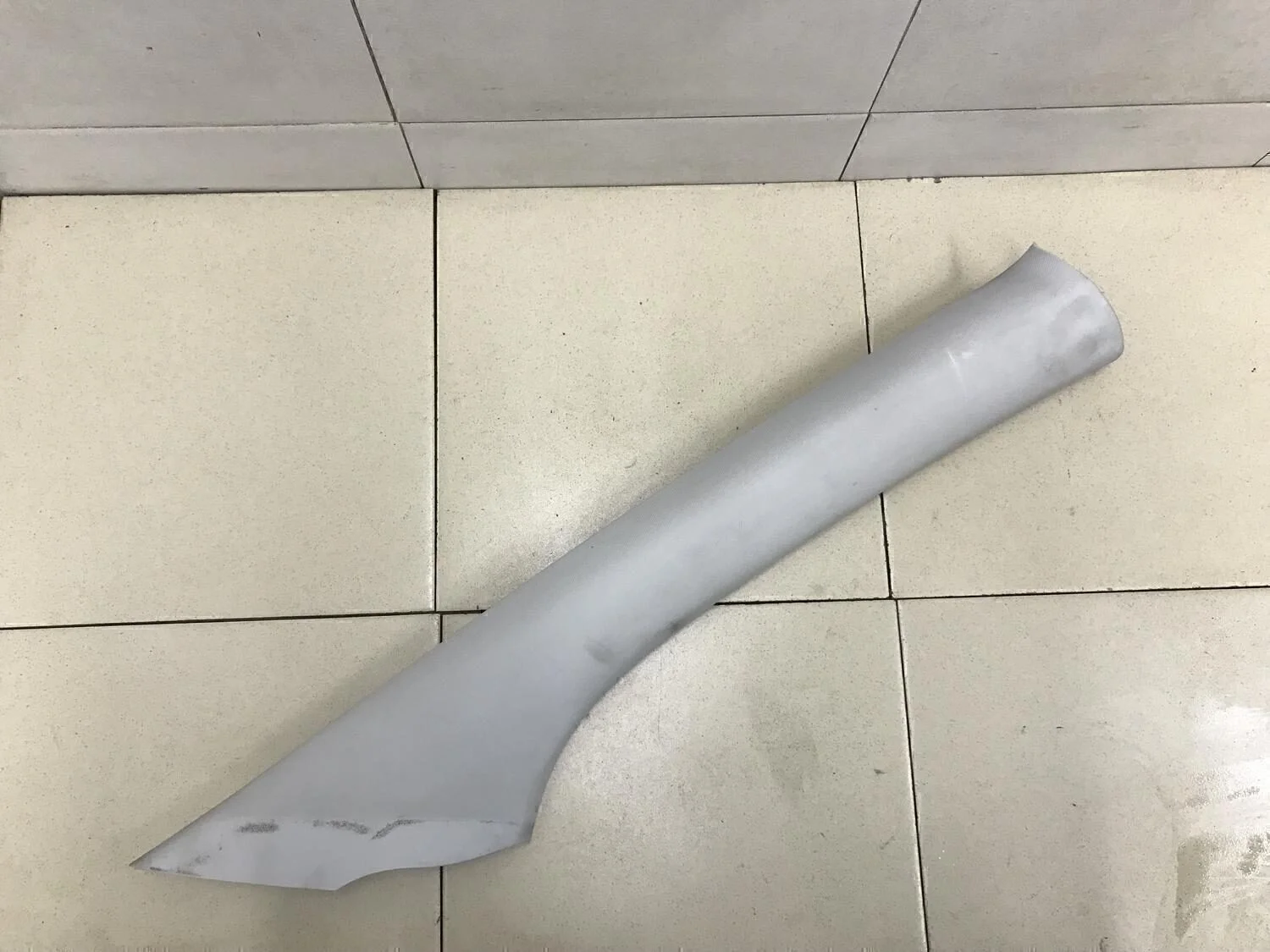 Обшивка стойки Polo (Sed RUS) 2011>