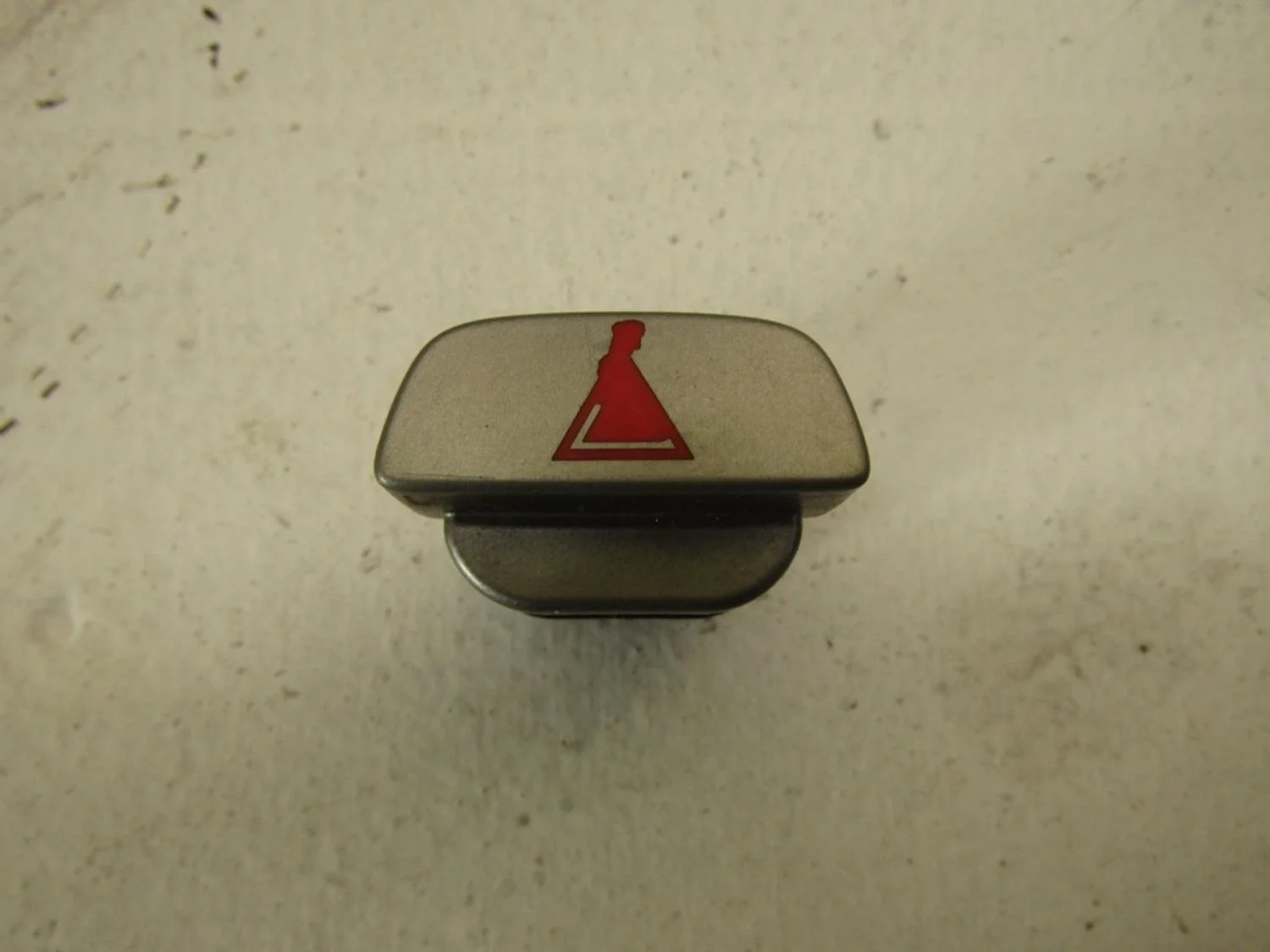 Кнопка аварийной сигнализации Focus II 2005-2008