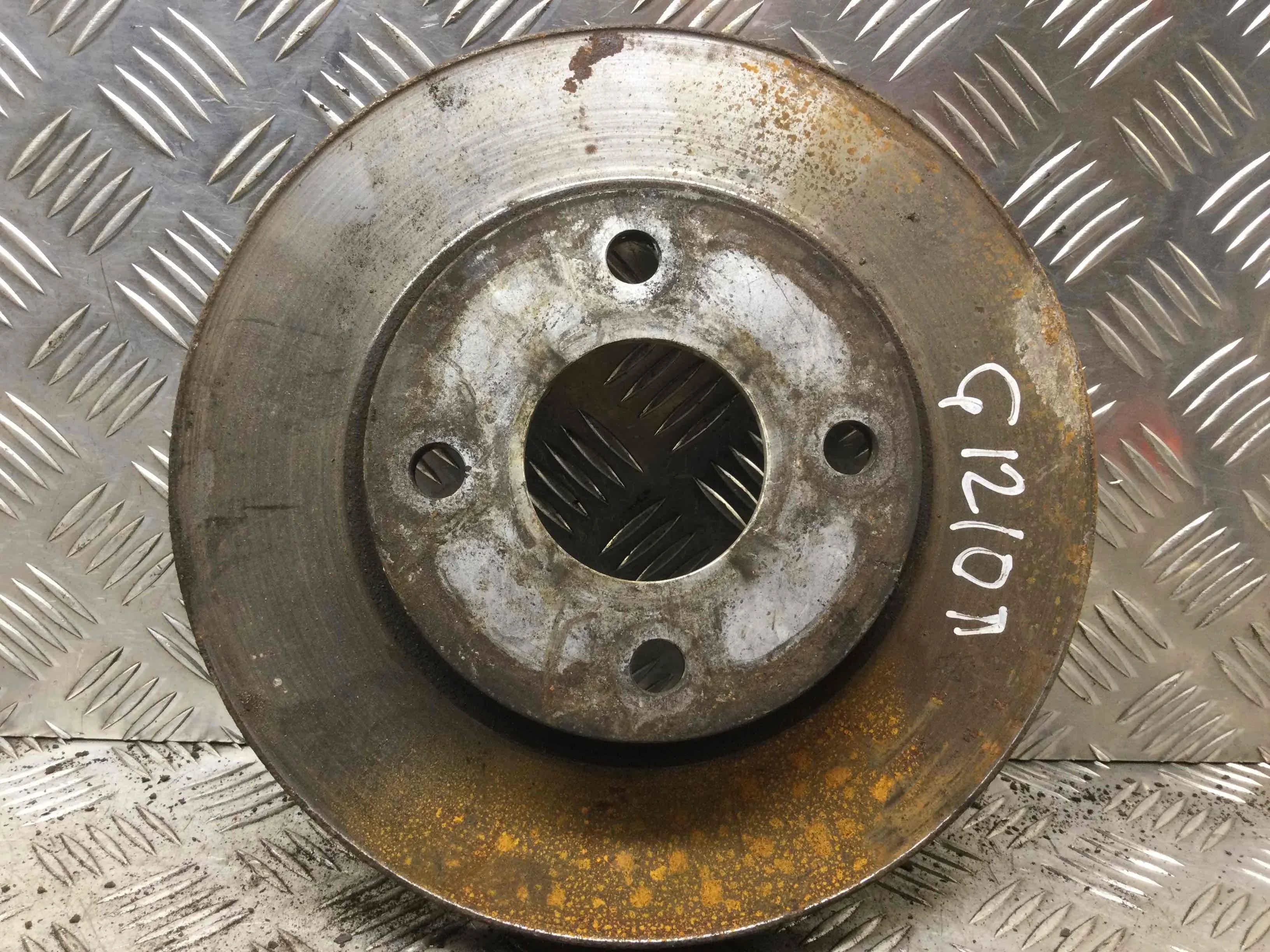 Диск тормозной передний Ford Focus 1 поколение [рестайлинг] (2001-2005) бензин 1.6 i Механика Х/б