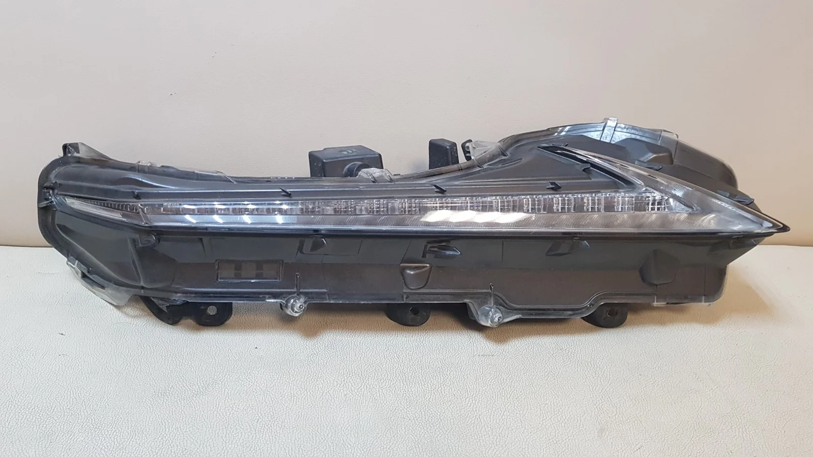 габарит передний правый LEXUS NX NX200 NX200T NX300 NX300H 1, Z10 ZGZ15 ZGZ10 AGZ10 AGZ15 AYZ15 Передний Правый  8161078090 2014-2021 (контрактная запчасть)