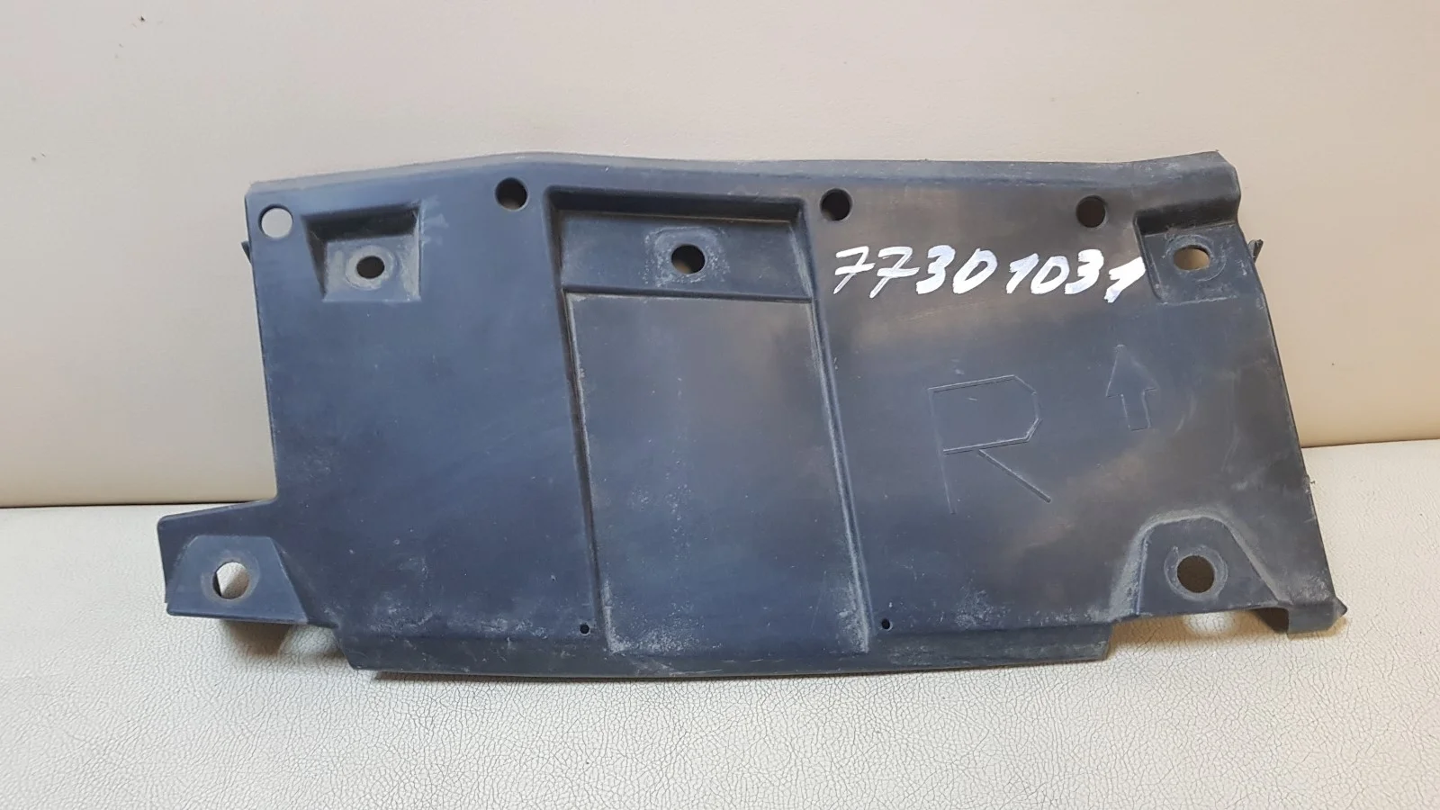 пыльник бампера задний правый TOYOTA RAV4 4, XA40 ZSA44   ТОЙОТА   РАВ4   Задний Правый  5872342010 2012-2019 (контрактная запчасть)