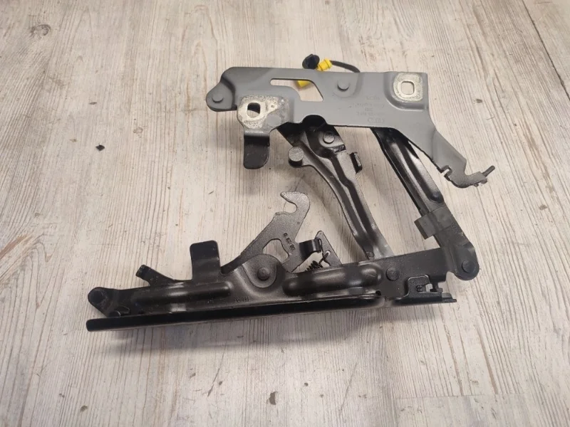 Петля капота с пиропатроном Audi Q5 2017- FY