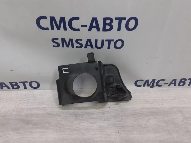Кронштейн бампера Volkswagen Touareg 7P6807898B NF, передний правый