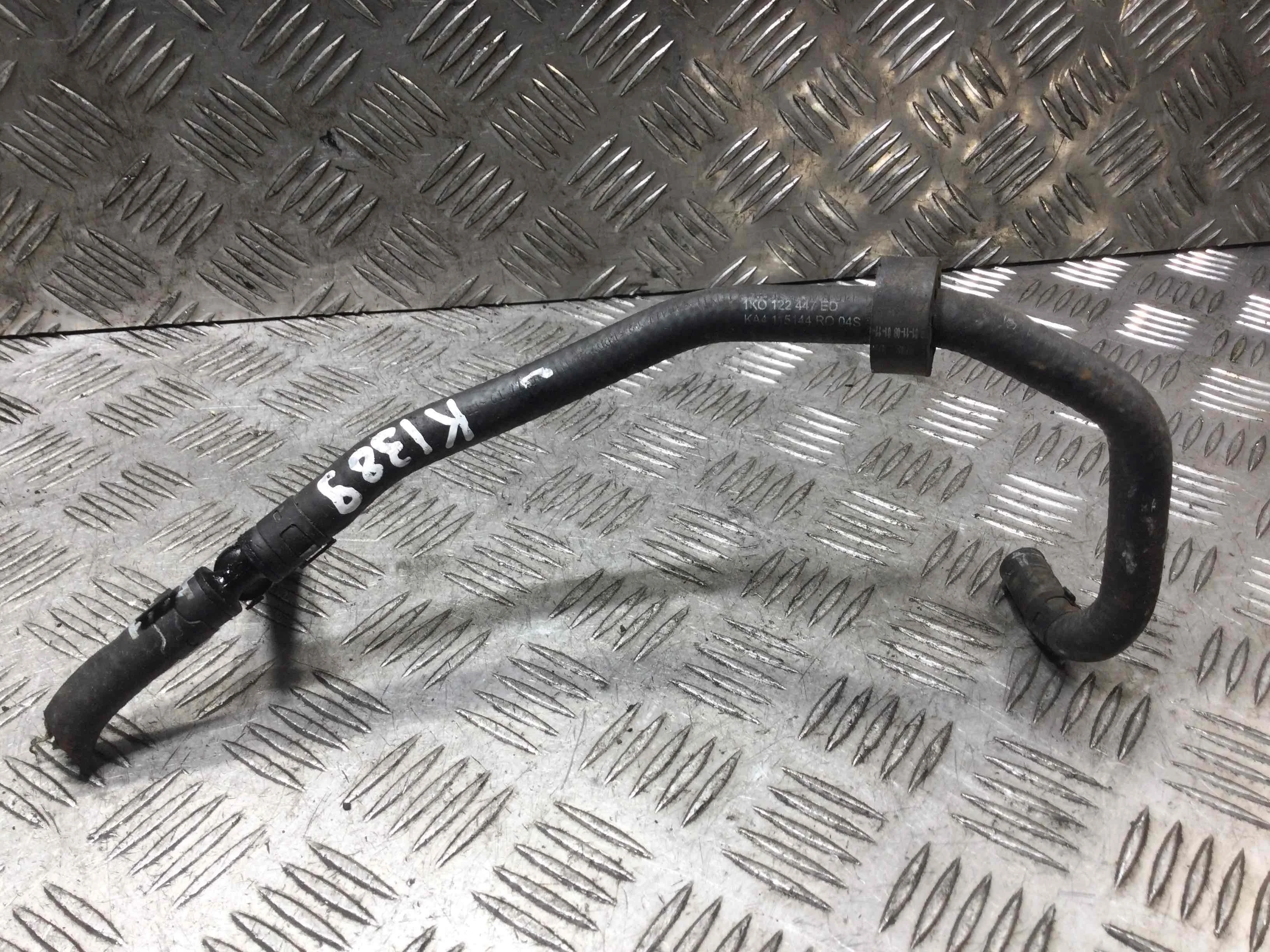 Патрубок (трубопровод, шланг) SEAT Leon 2 поколение (2005-2009) дизель 1.9 TDI Механика Х/б