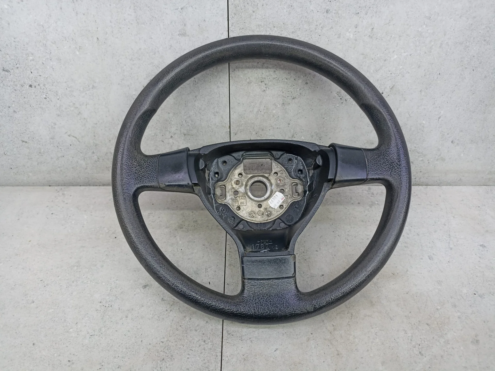 Руль Volkswagen Caddy 3 2008 1K0419091