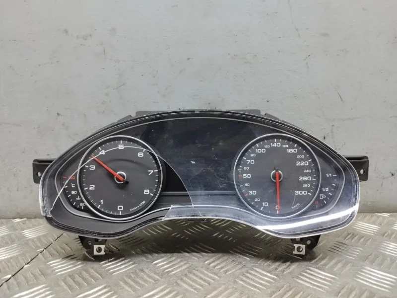 Панель приборов Audi A6 C7