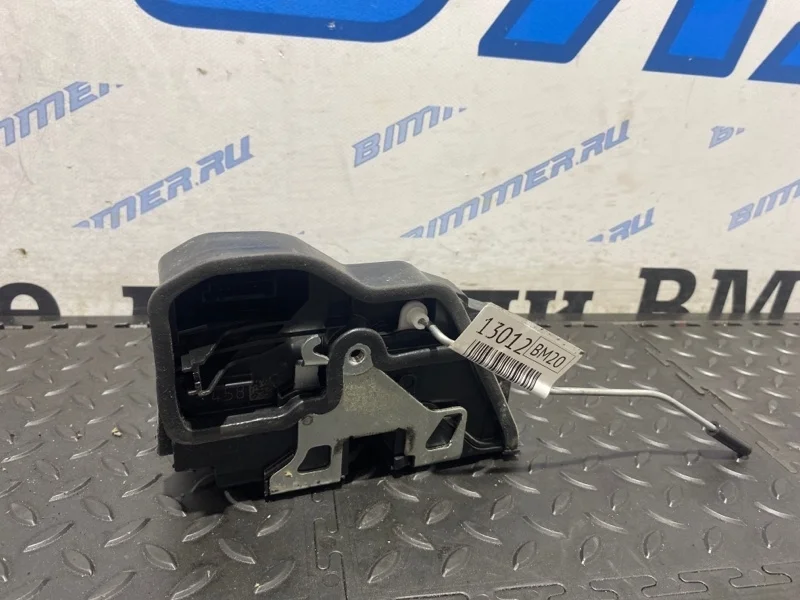 Замок двери Bmw М235I 51217229458 F22 N55B30A, правый