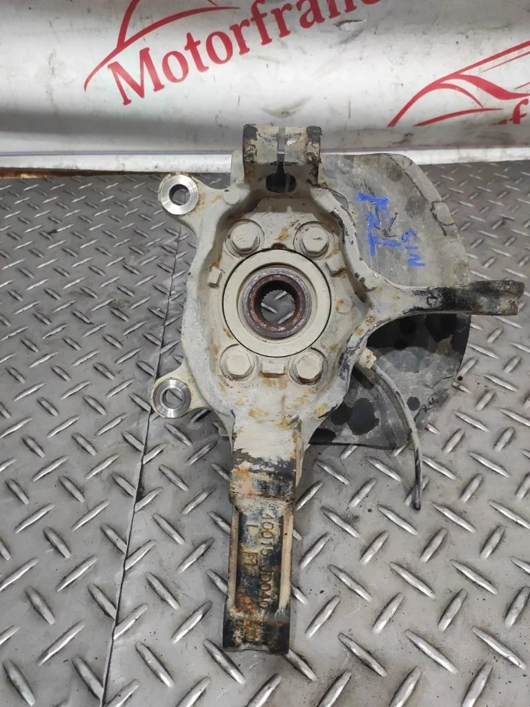 Кулак поворотный Nissan X-Trail 2009 40015JD040 T31 2.0 DCI M9R, передний левый