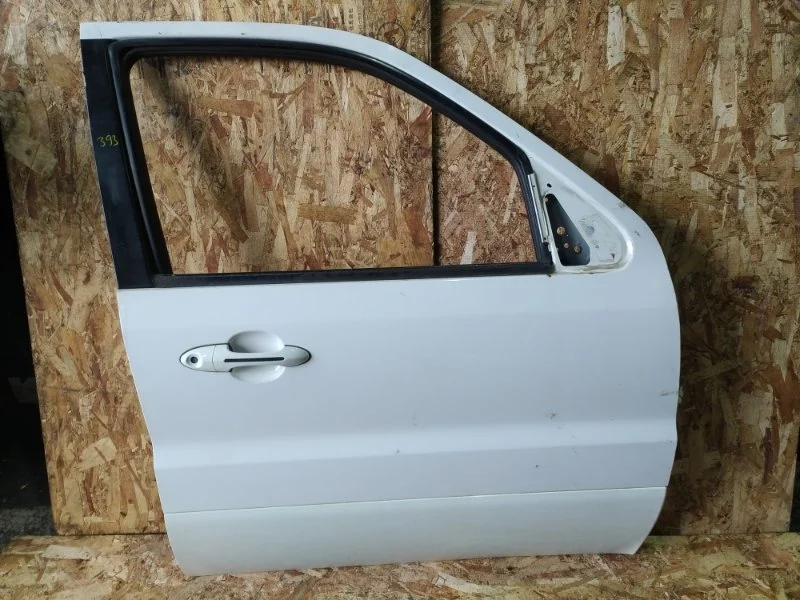 Дверь Ford Escape 2 R3 Taiwan 2008 TM7