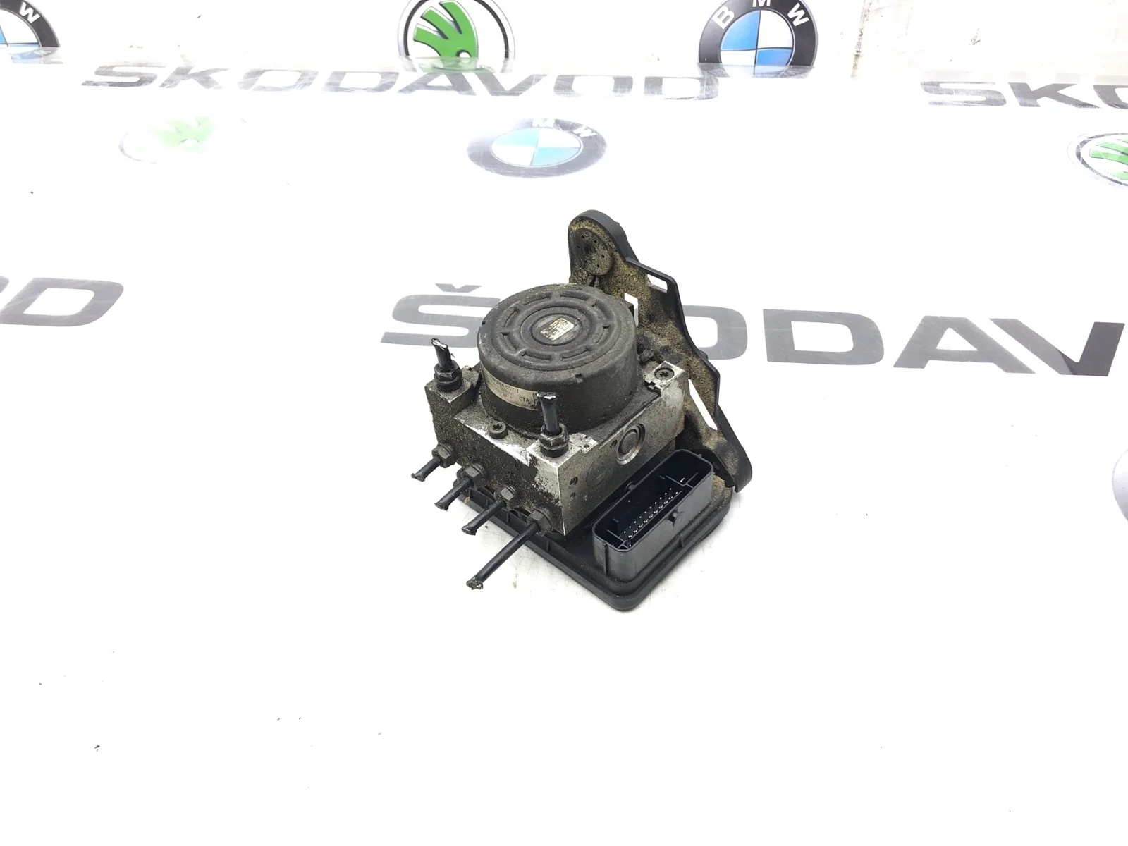 Блок ABS Skoda Octavia 2014 3Q0614517TBEF A7 (5E)