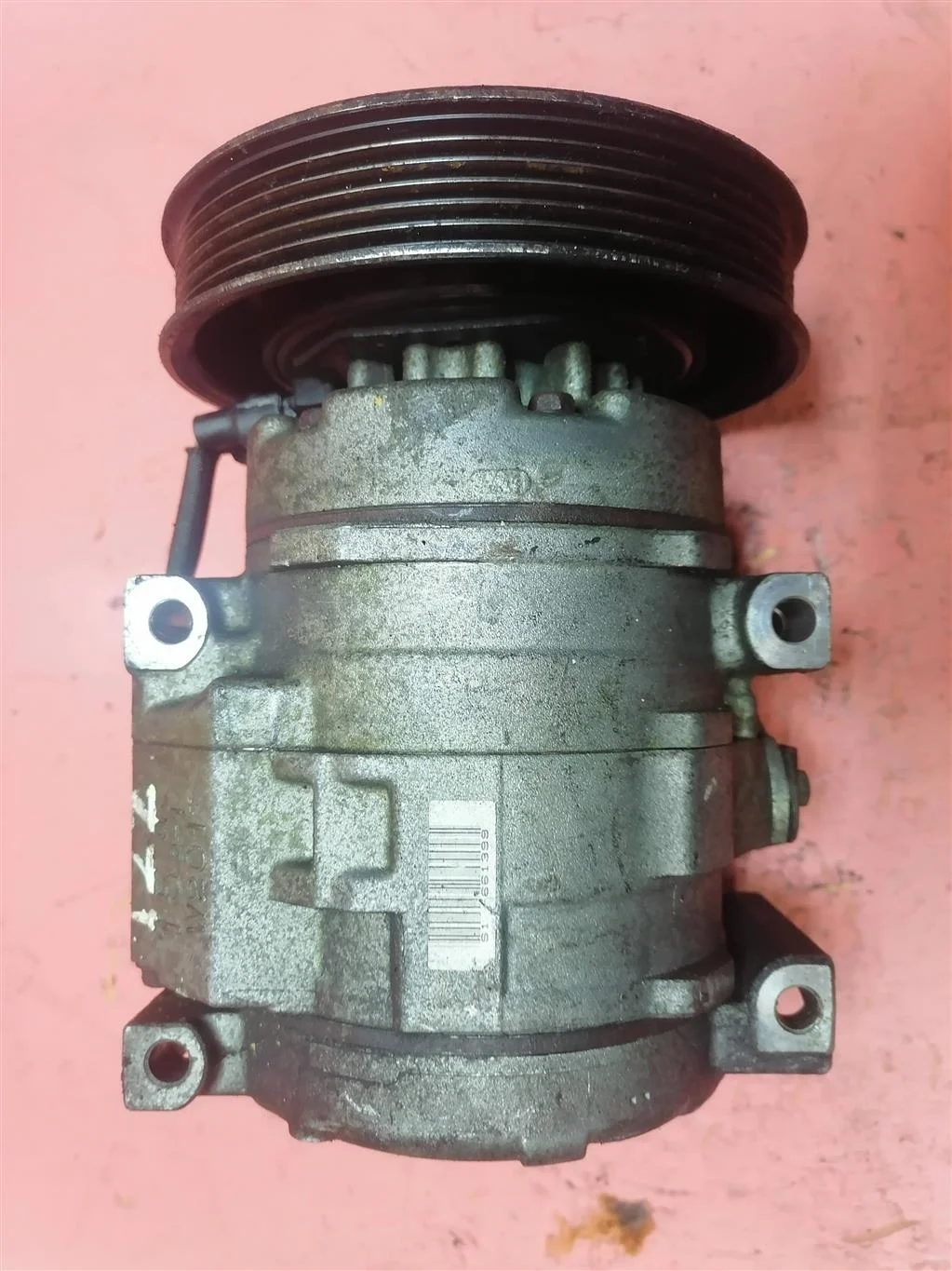 компрессор системы кондиционирования Toyota Avensis I 1997-2003