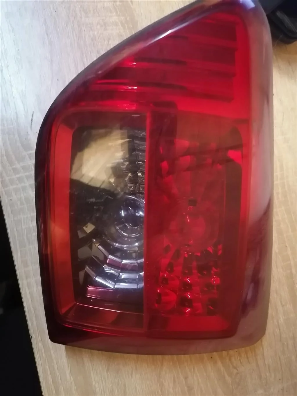 фонарь внутренний Peugeot 4007 2008>