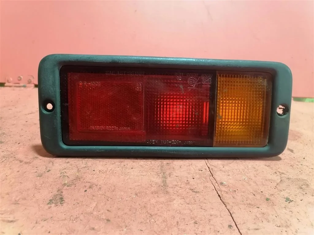 фонарь в бампер Mitsubishi Pajero /Montero (V6, V7) 2000-2006