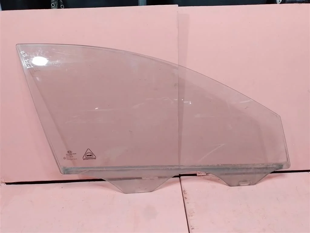 стекло двери Kia Ceed 2007- 2012