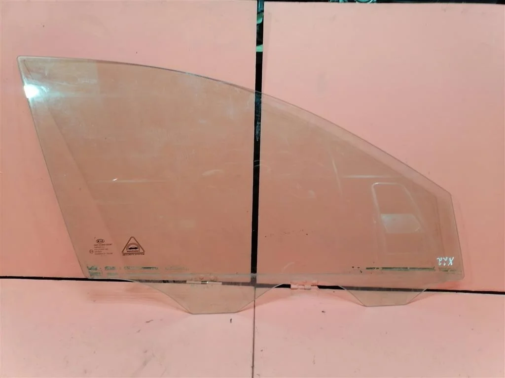 стекло двери Kia Ceed 2007- 2012