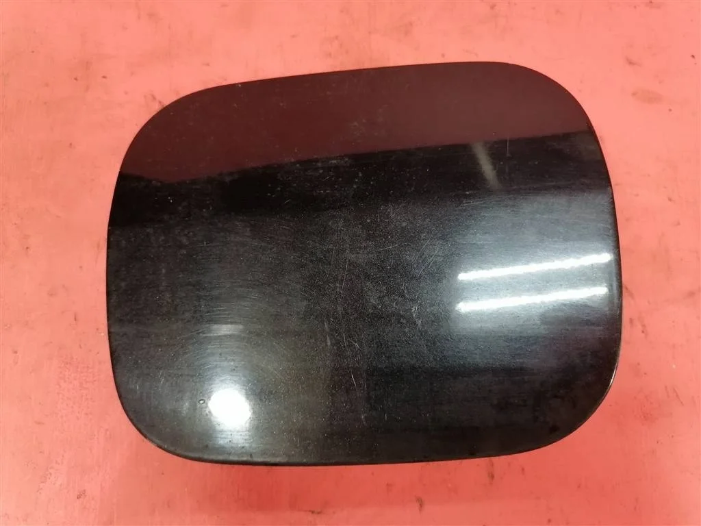 лючок бензобака Toyota Corolla E12 2001-2006