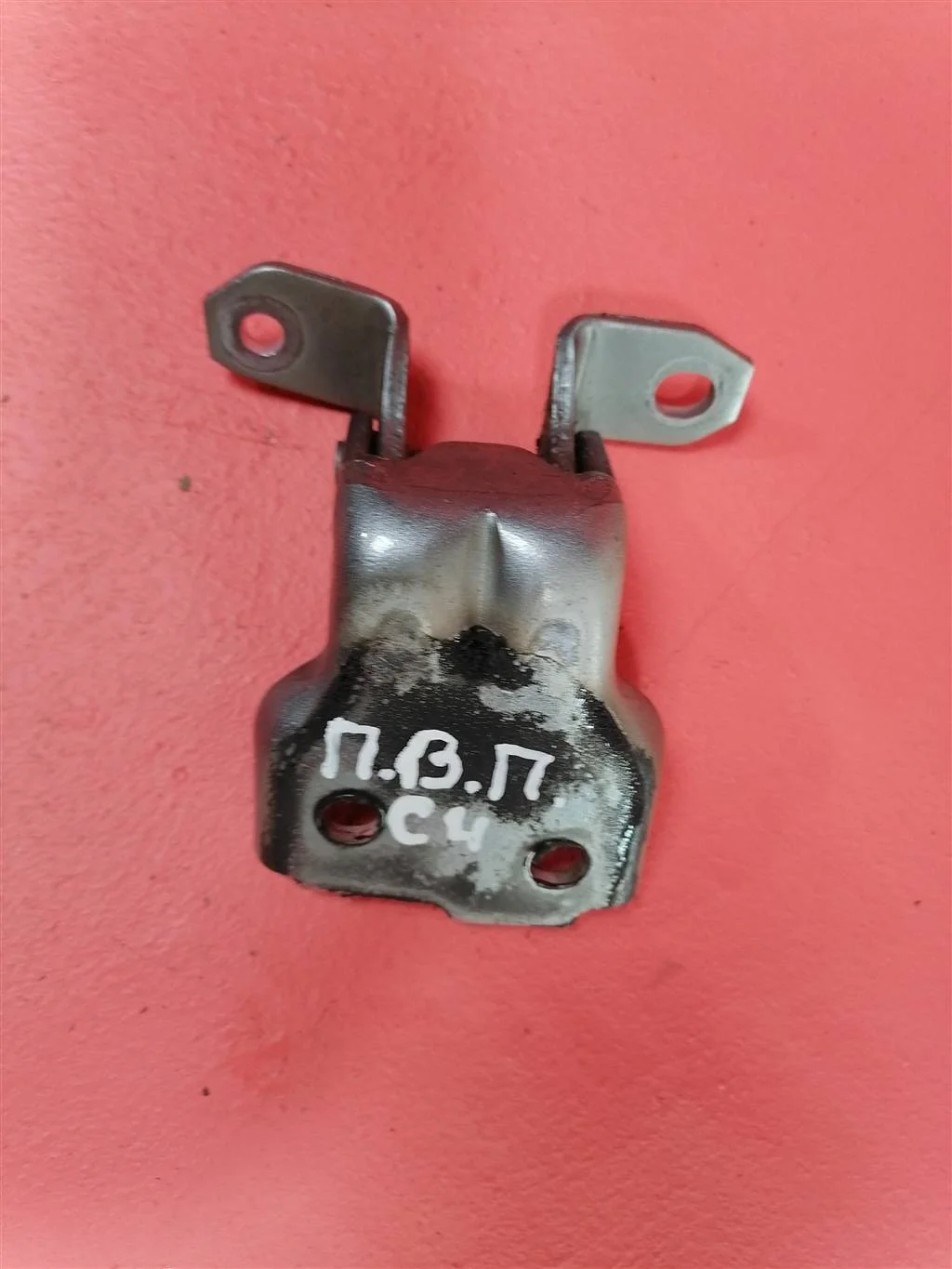 петля двери Suzuki SX4 2006-2013