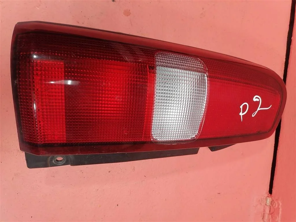 фонарь Suzuki Jimny