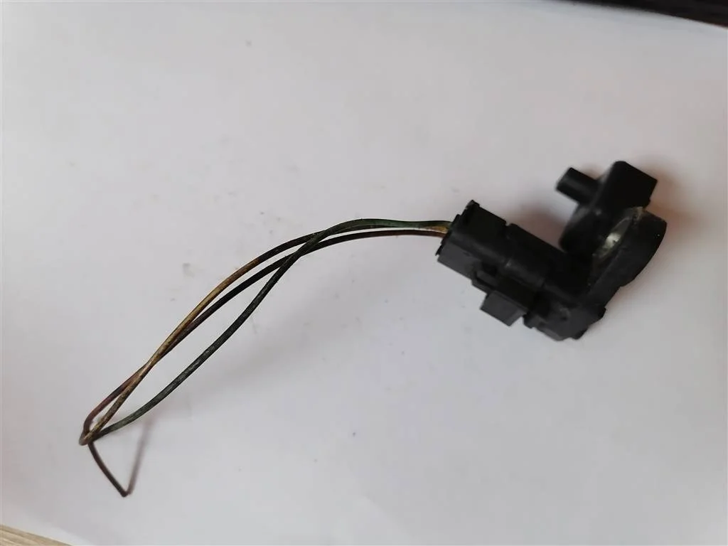датчик положения коленвала Citroen C4 Grand Picasso 2006-2013