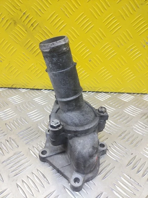 Корпус термостата Nissan Navara (D40) 2004-2015 2007 Пикап