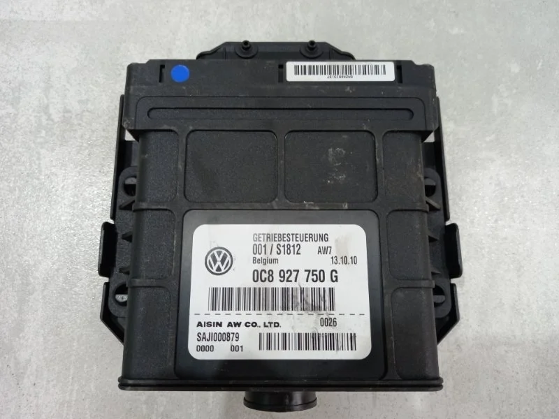 Блок управления акпп Volkswagen Touareg 2011 NF