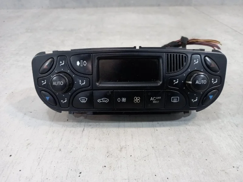 Блок управления климат-контролем Mercedes C240 4MATIC 2003 W203