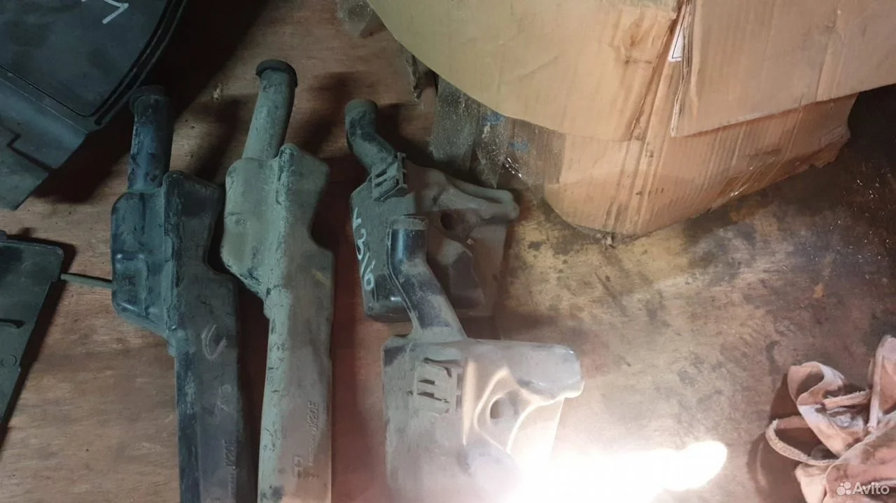 Бачок влагоотделителя инфинити g v36
