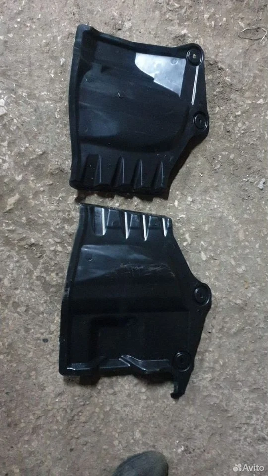 Пыльник двигателя боковой левый Ниссан Мурано Z51