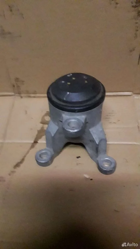 Подушка двигателя правая верхняя Ниссан Теана J32