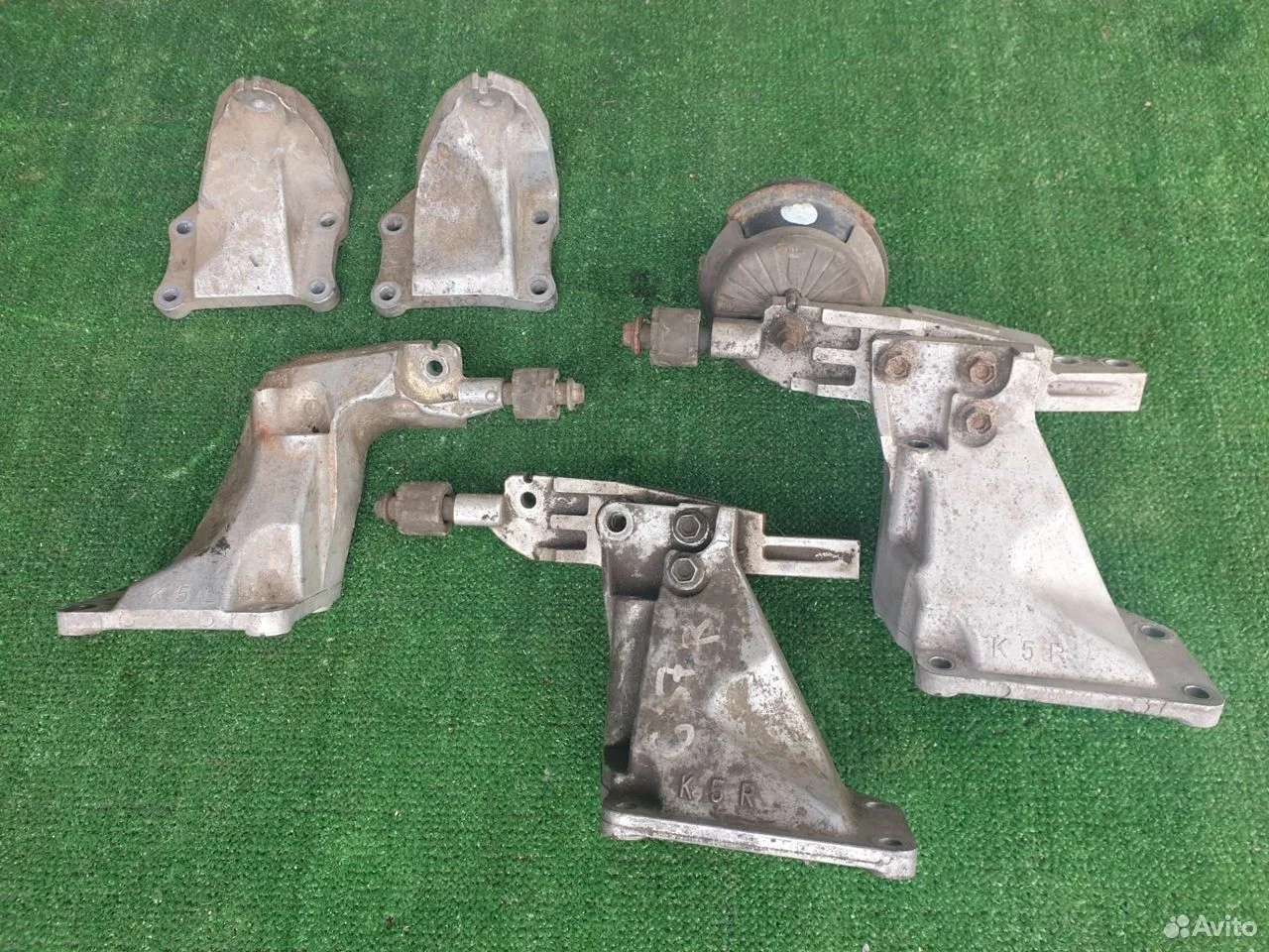 Кронштейн подушки двигателя Infiniti G v36