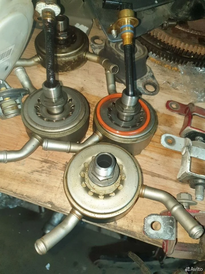 Теплообменник маслоприемник двигателя Nissan Juke