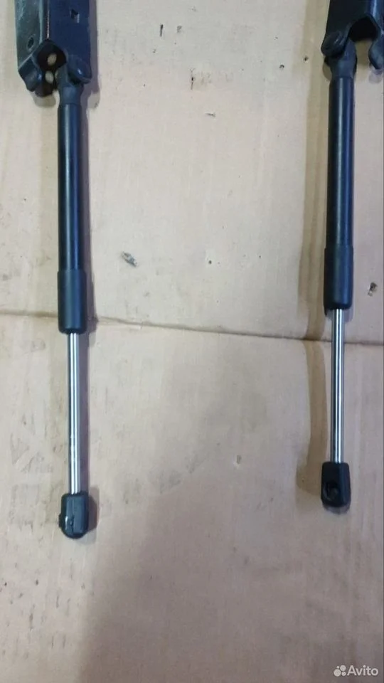 Амортизатор капота Инфинити QX70 FX37 S51