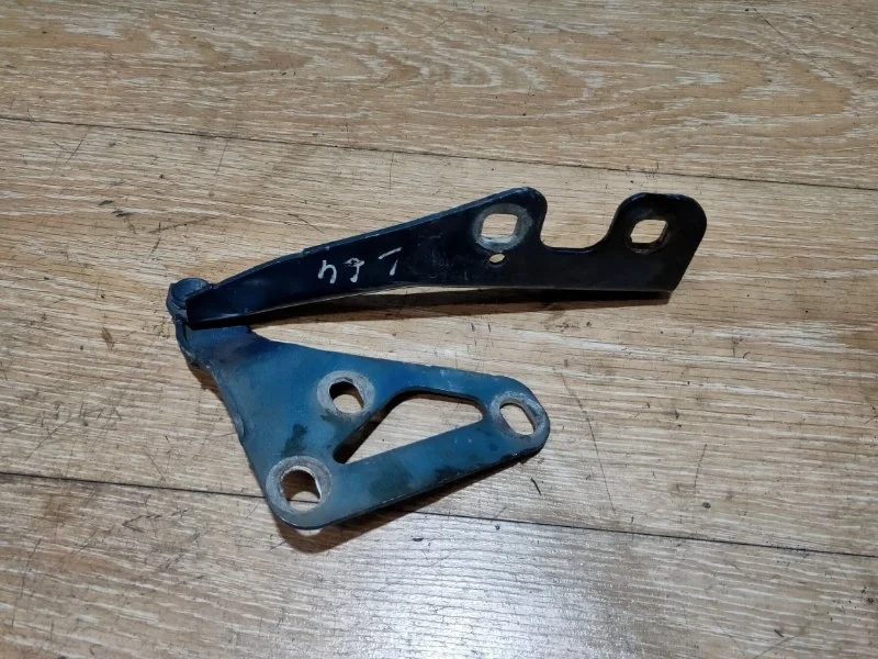 Петля капота Opel Astra H