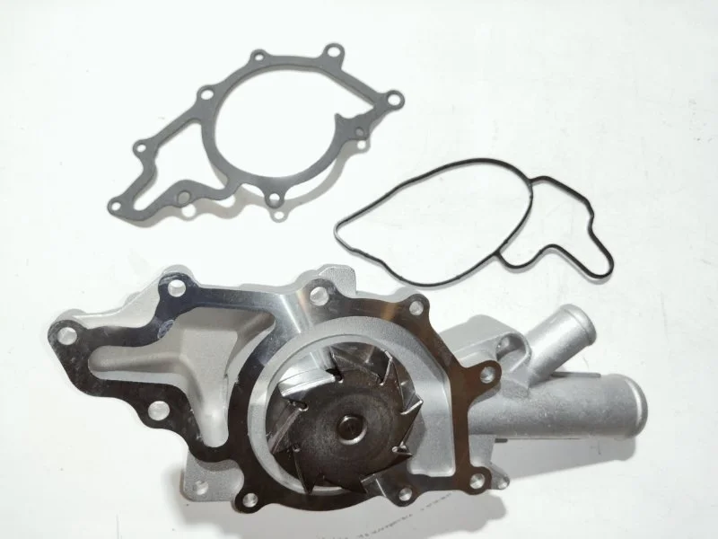 Водяной насос Mercedes-Benz Sprinter W906