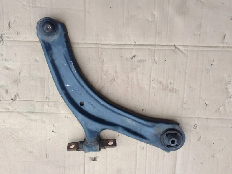 Рычаг подвески Nissan QASHQAI VI 2007