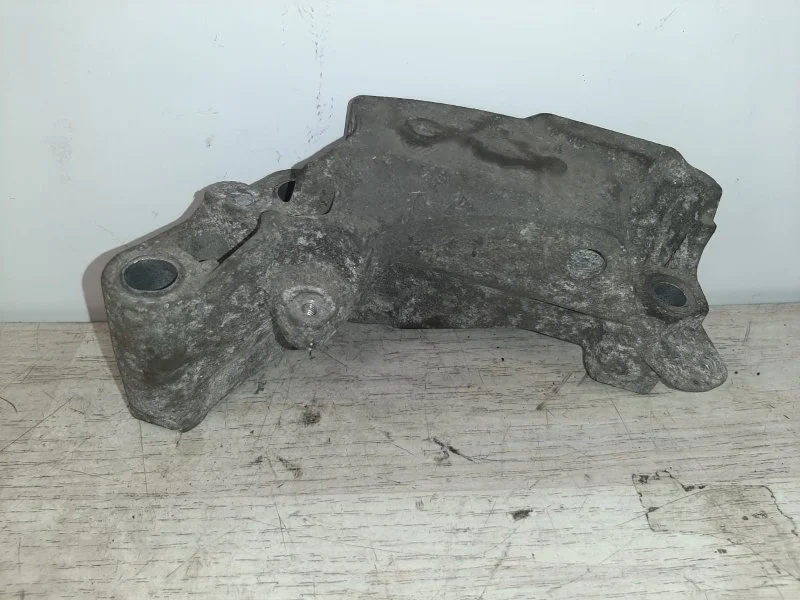 Опора двигателя Nissan QASHQAI VI 2007