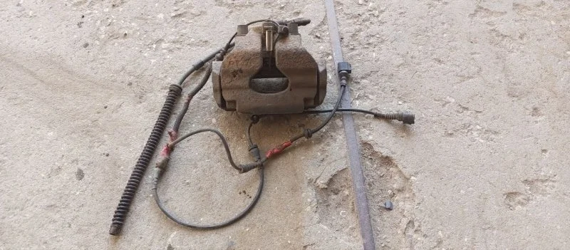 Суппорт Volkswagen Touareg 2005 7L