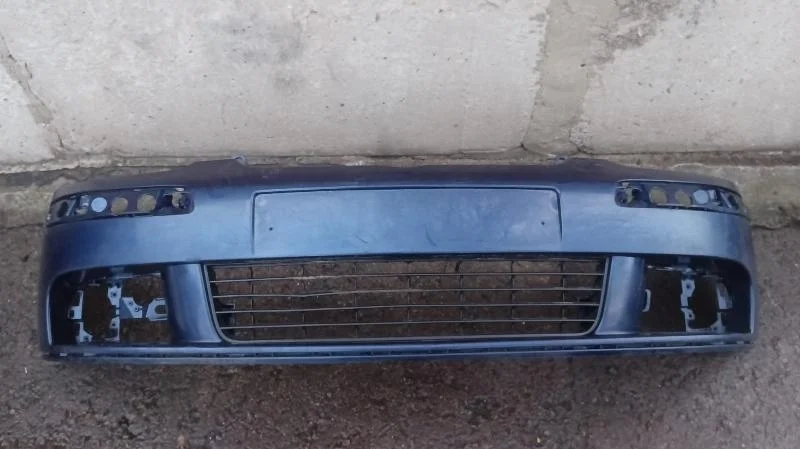 Бампер передний Volkswagen Golf 1K1