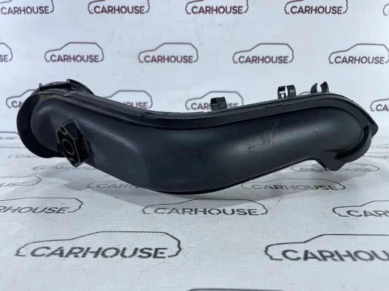 Патрубок интеркулера Volkswagen Passat B6 1.4 CAXA